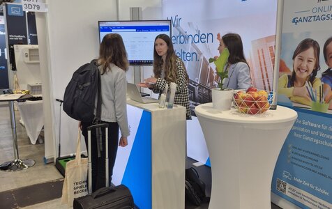 Tricept auf der Didacta 2025: Azubis präsentieren digitale Lösung für den Ganztagsschulbetrieb